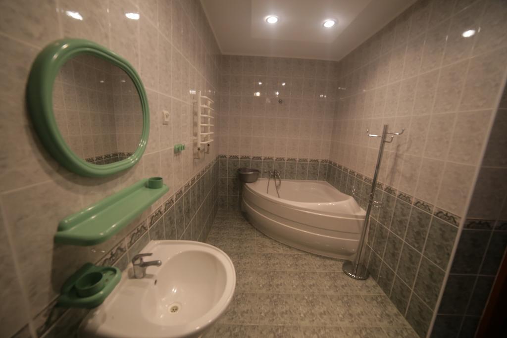 Sonyachna Polyana Hotel Room photo